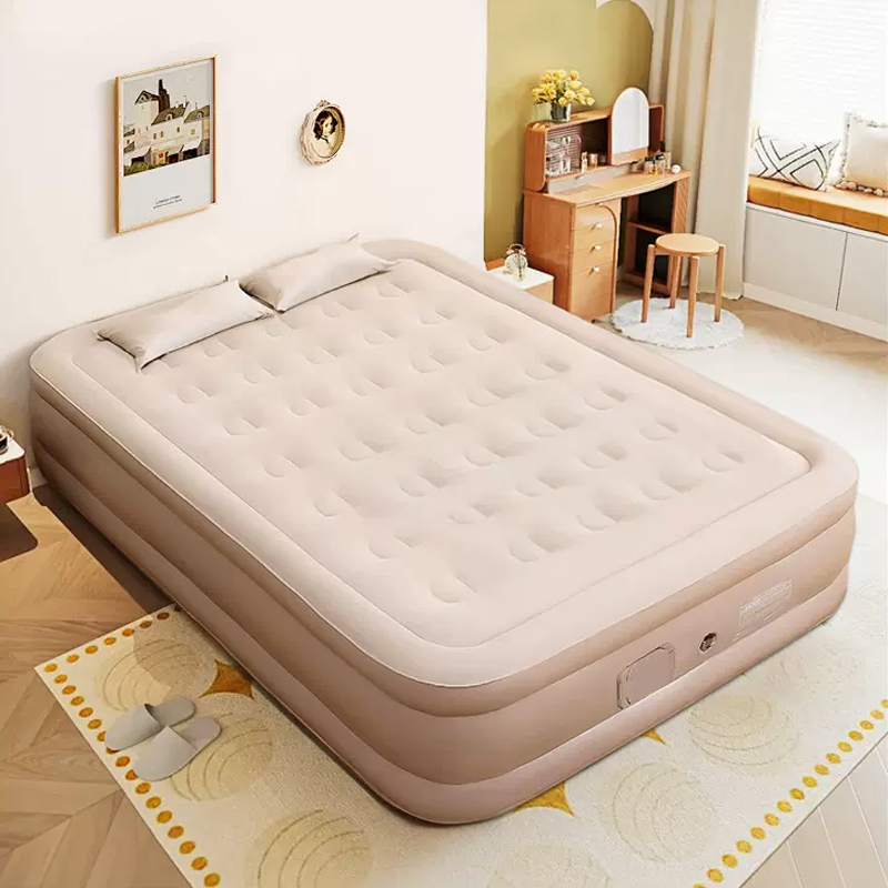 Outdoor Camping Cot - ポンプ内蔵クイーンエアマットレス アップグレードされたブローアップマットレス 高級植毛トップエアベッド キャンプゲスト用インフレータブルマットレス