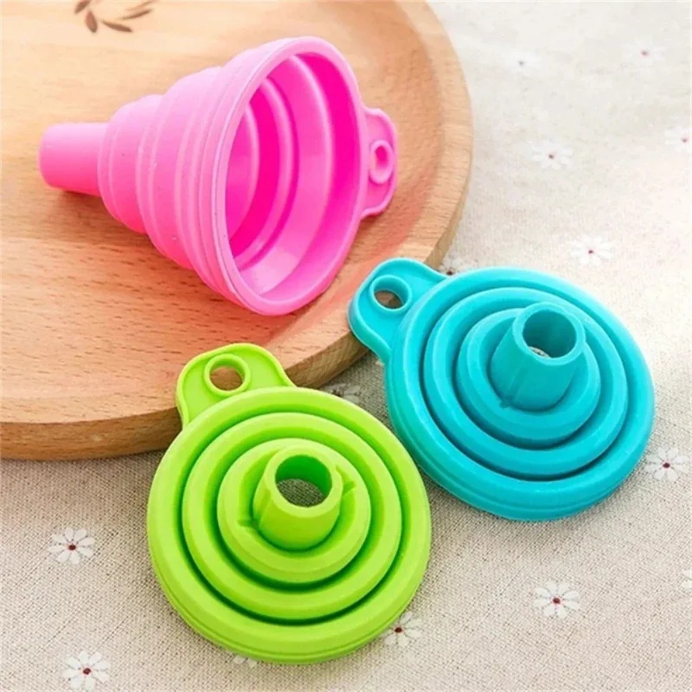10個の折りたたみ式シリコンキッチン漏斗セット – 折りたた - Collapsible Water Bottle のレビューと価格